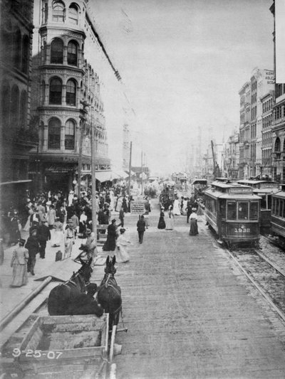 Market Street Looking East from 7th Street, Philadelphia, 1907 by American Photographer